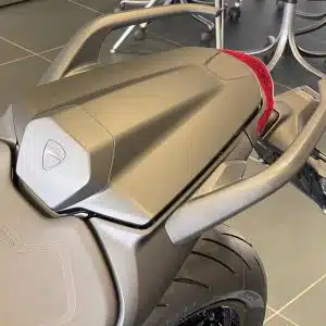 Poignées passager Ducati