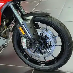 Garde-boue avant carbone Ducati
