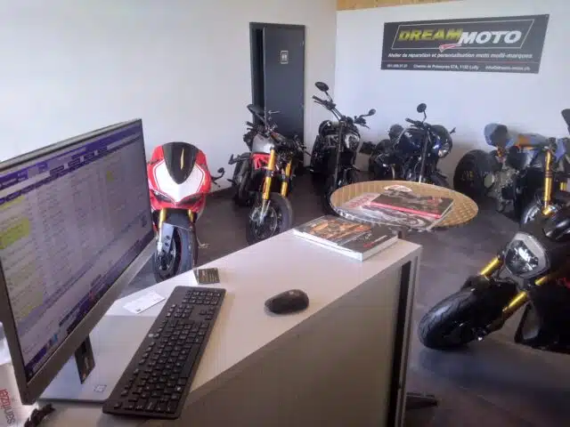 Vue du bureau d'accueil atelier Dream Moto