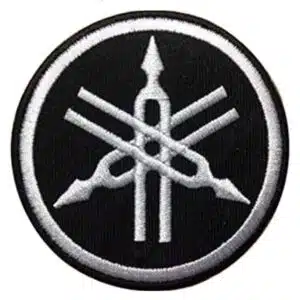 Représentation brodée du logo Yamaha Moto